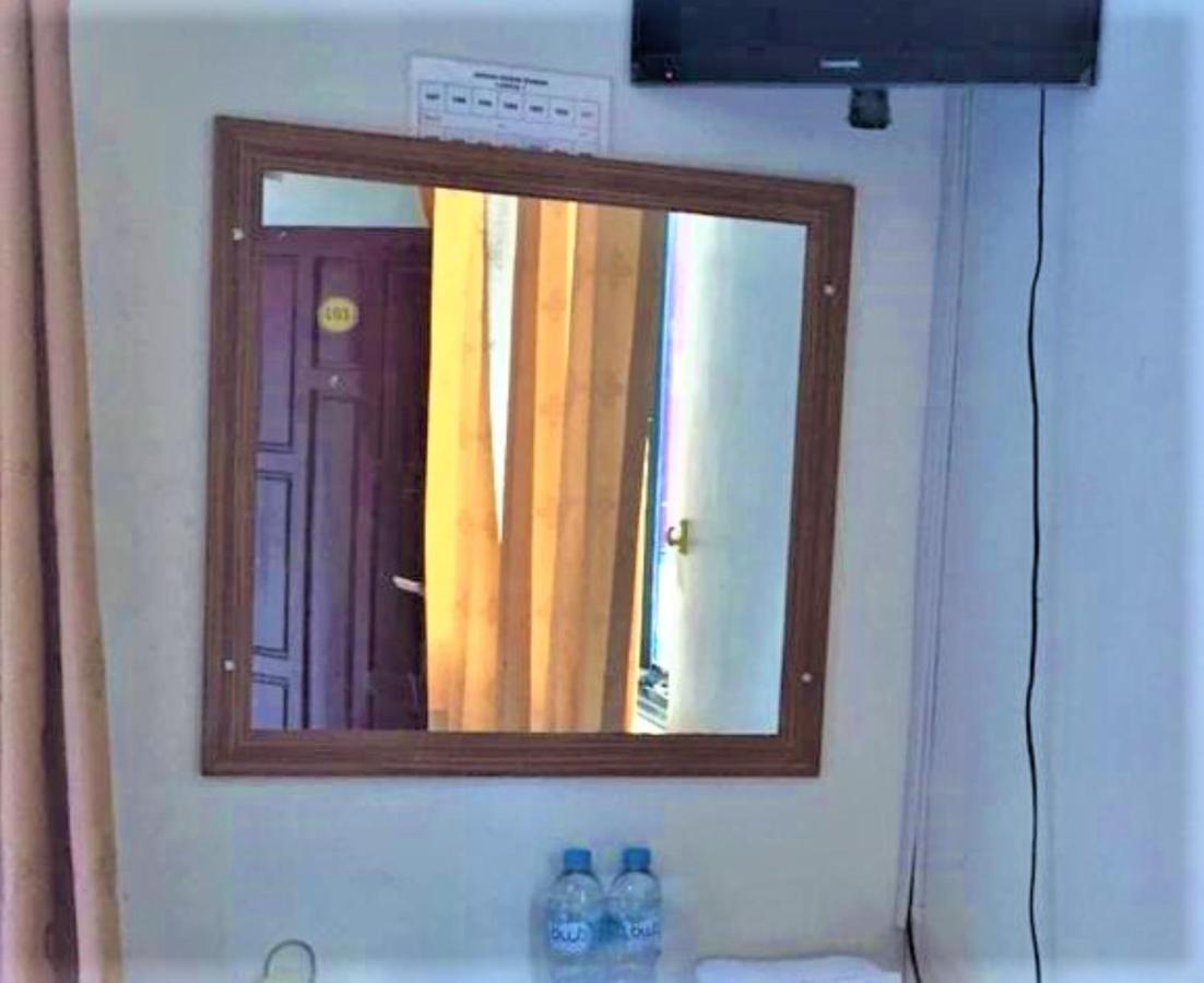 Hotel Aroma Inn Pontianak Luaran gambar